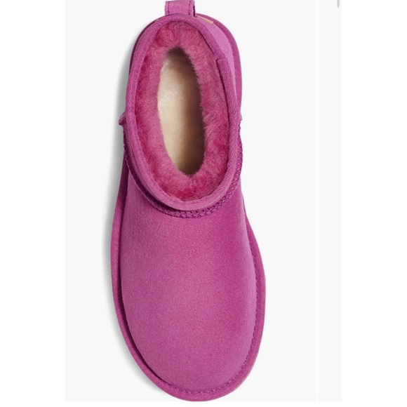 UGG Ultra Mini Classic Boot - Picture 4 of 4